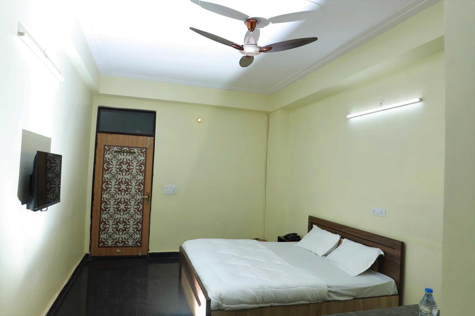 Hotel O Dream Residency Narela ภายนอก รูปภาพ